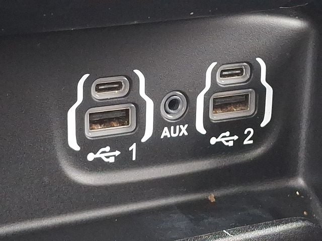 2020 RAM 3500 Laramie Crew Cab 4x4 6'4' Box