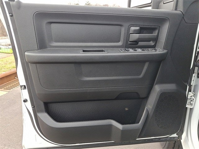 2023 RAM 3500 Tradesman Crew Cab 4x4 8' Box