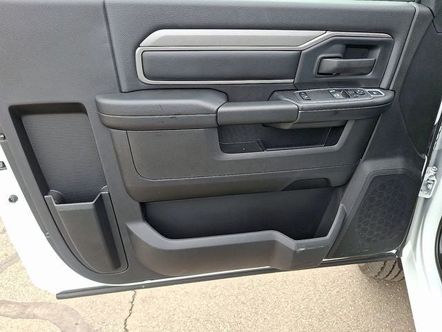 2024 RAM 2500 Tradesman Regular Cab 4x4 8' Box