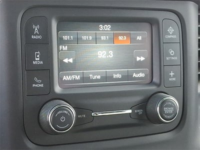 2022 RAM 2500 Tradesman Crew Cab 4x4 6'4' Box