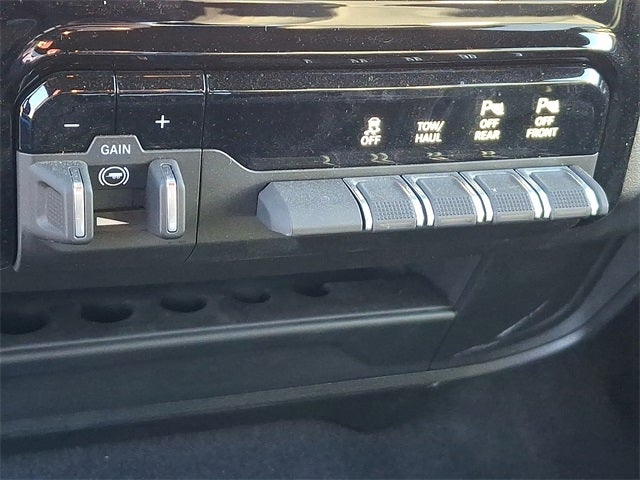 2025 RAM 2500 Big Horn Crew Cab 4x4 6'4' Box