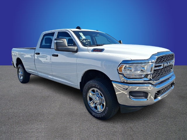 2023 RAM 2500 Tradesman Crew Cab 4x4 8' Box