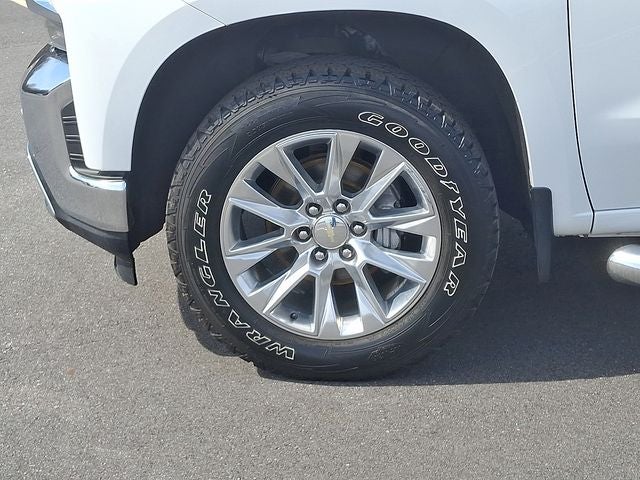 2021 Chevrolet Silverado 1500 4WD Crew Cab Short Bed LTZ